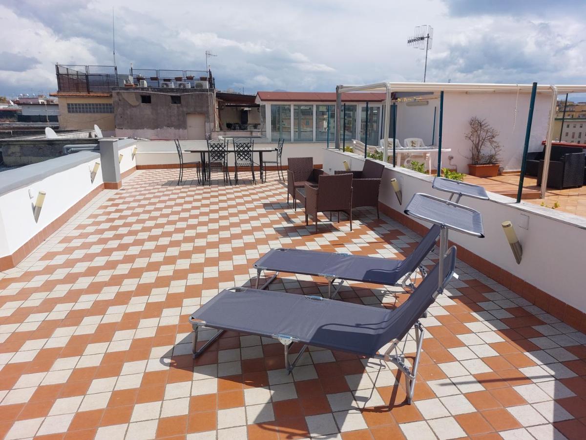Appartement Raggio Di Sole à Naples Extérieur photo